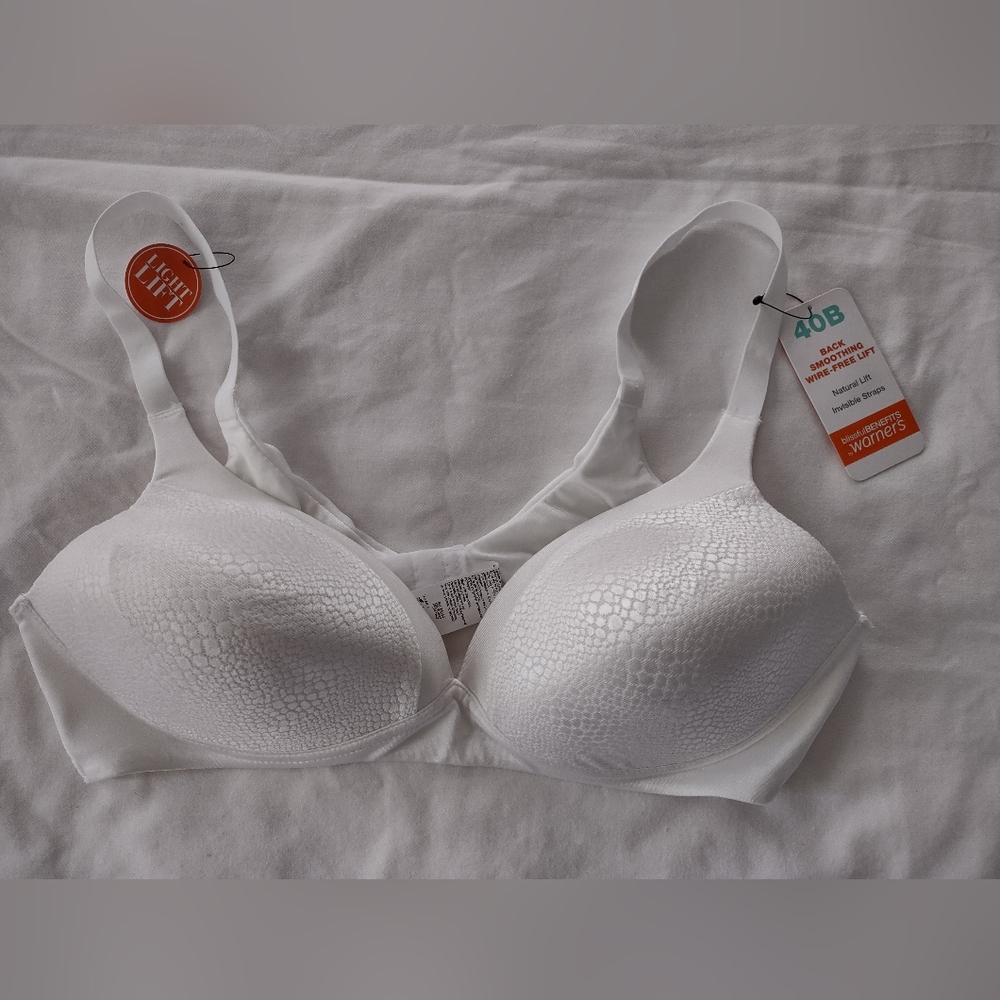 Warner's White Full-Coverage Bra with Textured Fabric